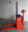 Linde T16 Transpaleta eléctrica 1600Kg Frutera bateria 24v